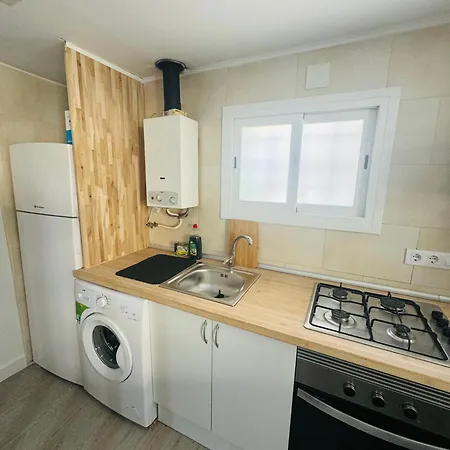 Piso Con Jardin, De Playa Fenals Appartement *