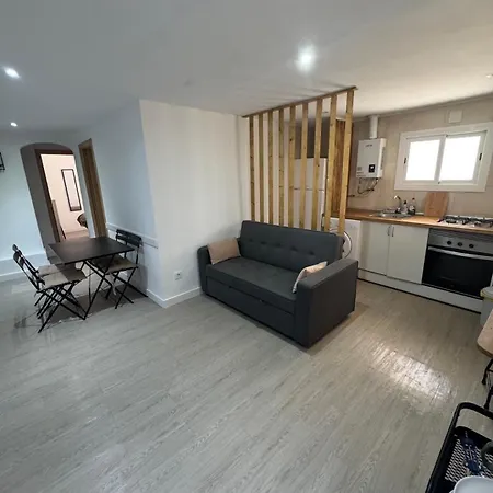 Piso Con Jardin, De Playa Fenals Apartmán *